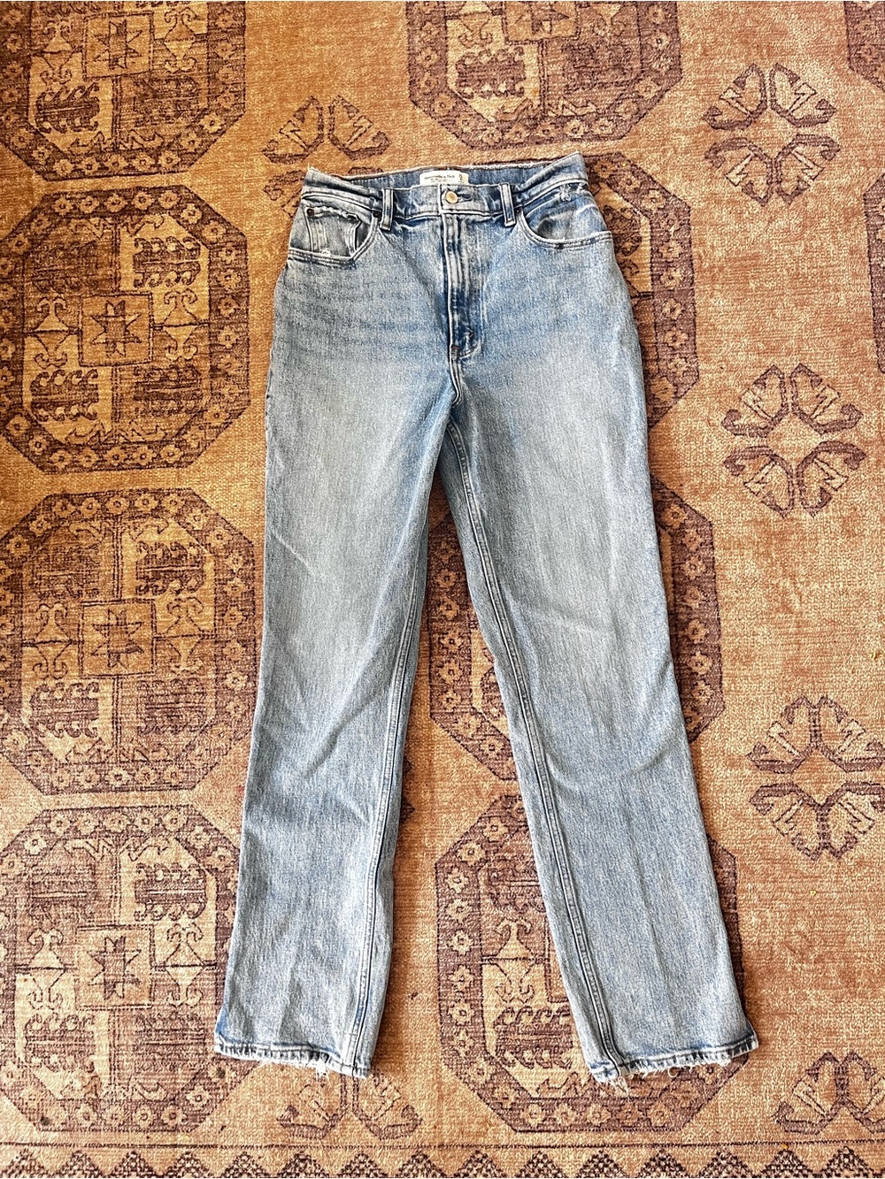 Abercrombie and Fitch the 90s straight ultra high rise curve love